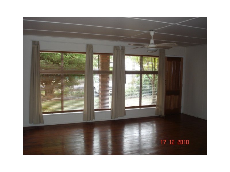 8 Yarrabin, Umina Beach NSW 2257