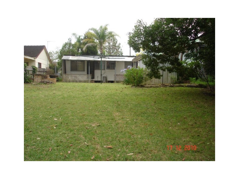 8 Yarrabin, Umina Beach NSW 2257