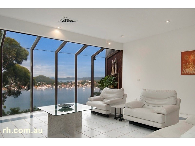 110 Daley Avenue, Daleys Point NSW 2257