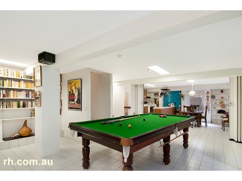 110 Daley Avenue, Daleys Point NSW 2257