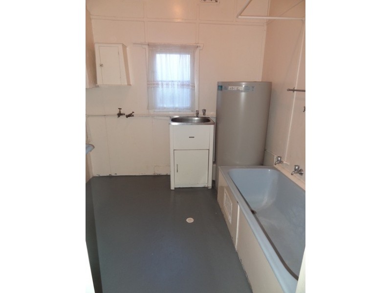 63 BEACH STREET, Ettalong Beach NSW 2257