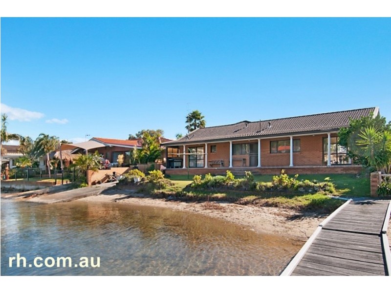 15 Salacia Close, St Huberts Island NSW 2257