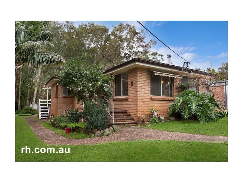 12 Albany Square, Umina Beach NSW 2257