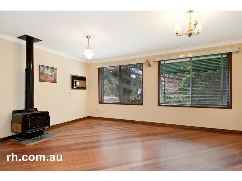 12 Albany Square, Umina Beach NSW 2257