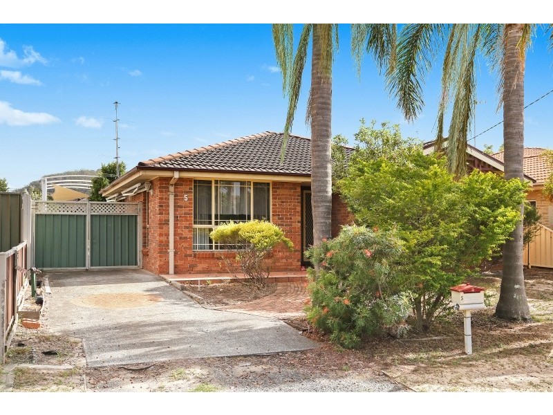 5 Palm Street, Ettalong Beach NSW 2257