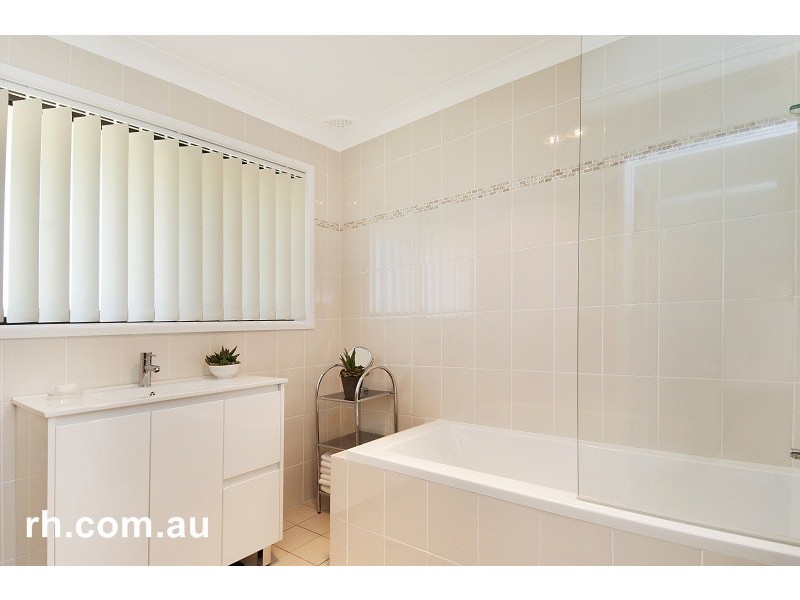 8 Jasmine Place, Umina Beach NSW 2257