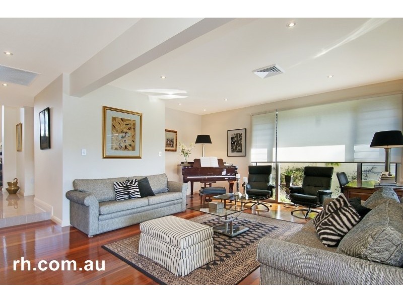 6 Boyd Close, St Huberts Island NSW 2257