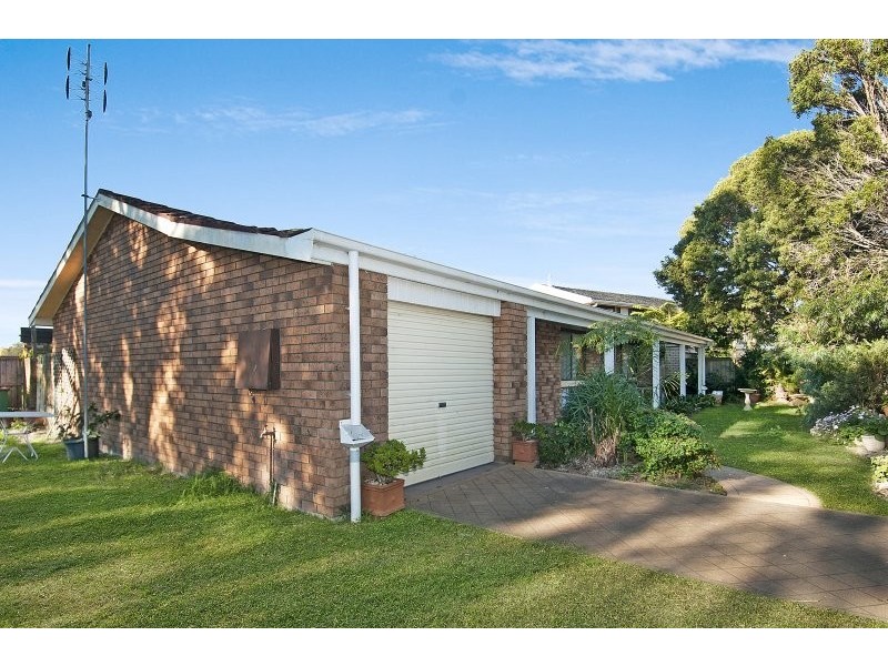 1 Nautilus Crescent, St Huberts Island NSW 2257