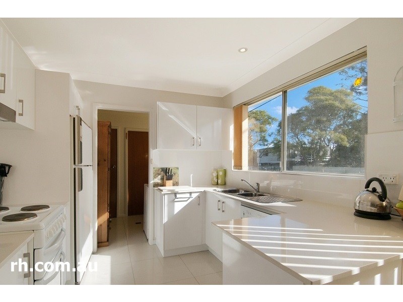 25 Welcome Street, Woy Woy NSW 2256