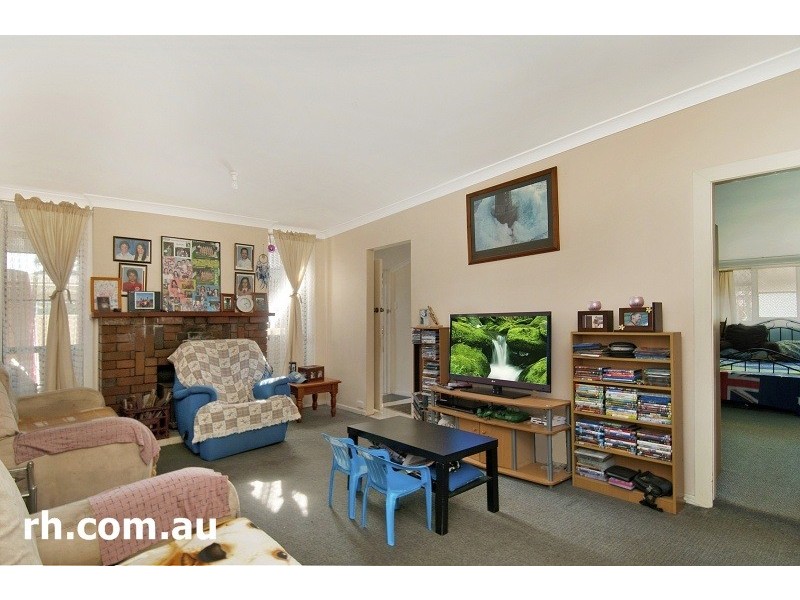 18 Oxford Street, Umina Beach NSW 2257