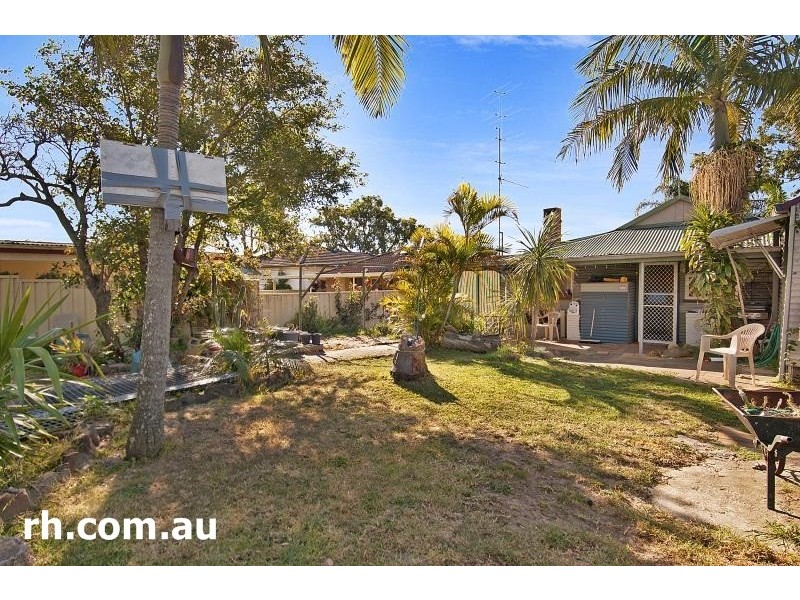 18 Oxford Street, Umina Beach NSW 2257