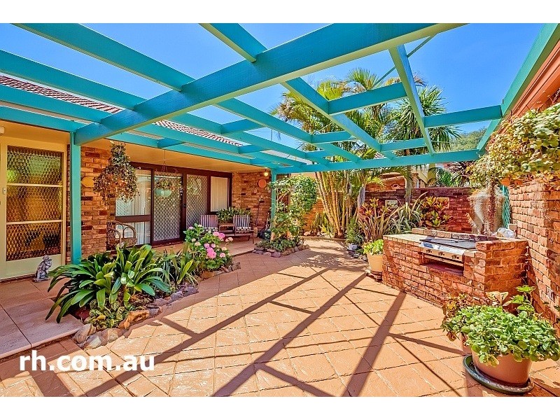 5 Helmsman Boulevard, St Huberts Island NSW 2257