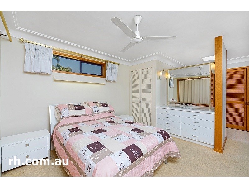 5 Helmsman Boulevard, St Huberts Island NSW 2257