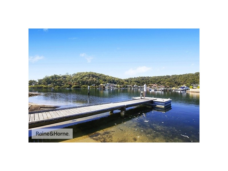 25 Salacia Close, St Huberts Island NSW 2257