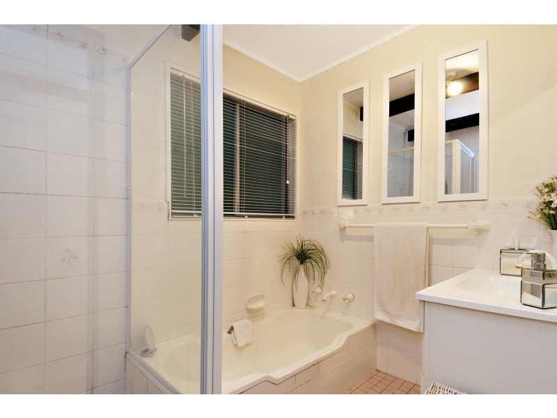 15 Daley Avenue, Daleys Point NSW 2257