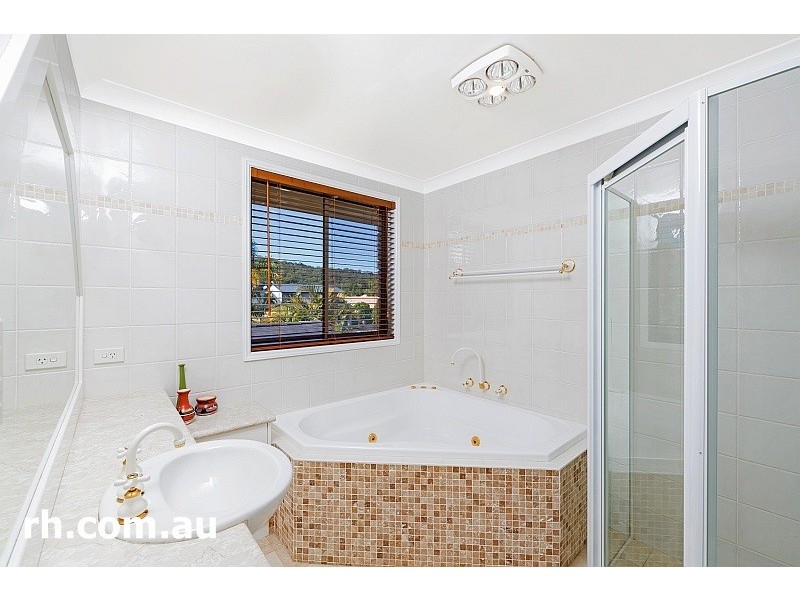 24 Salacia Close, St Huberts Island NSW 2257
