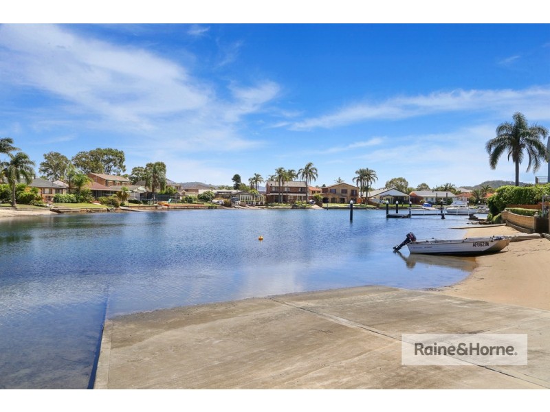 1 Long Arm Parade, St Huberts Island NSW 2257