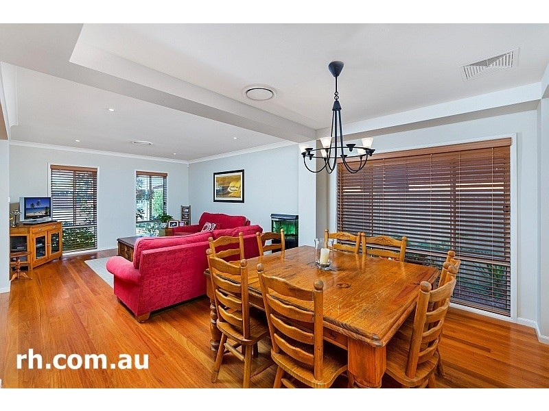 5 Glenn Street, Umina Beach NSW 2257