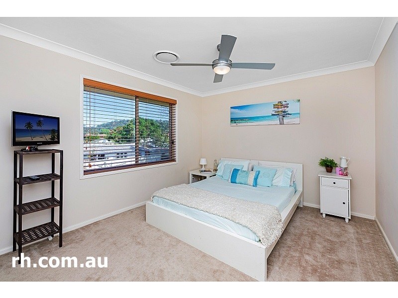 5 Glenn Street, Umina Beach NSW 2257