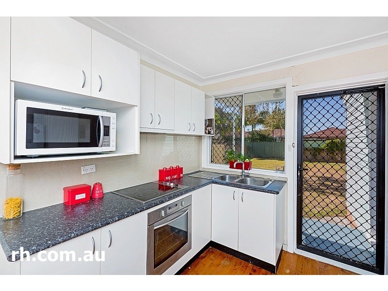 40 Glenn Street, Umina Beach NSW 2257