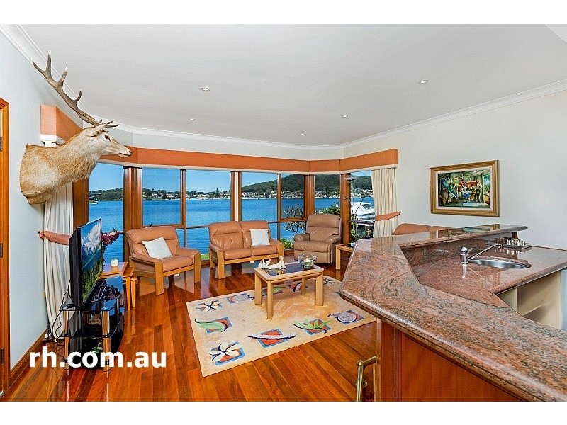 St Huberts Island NSW 2257