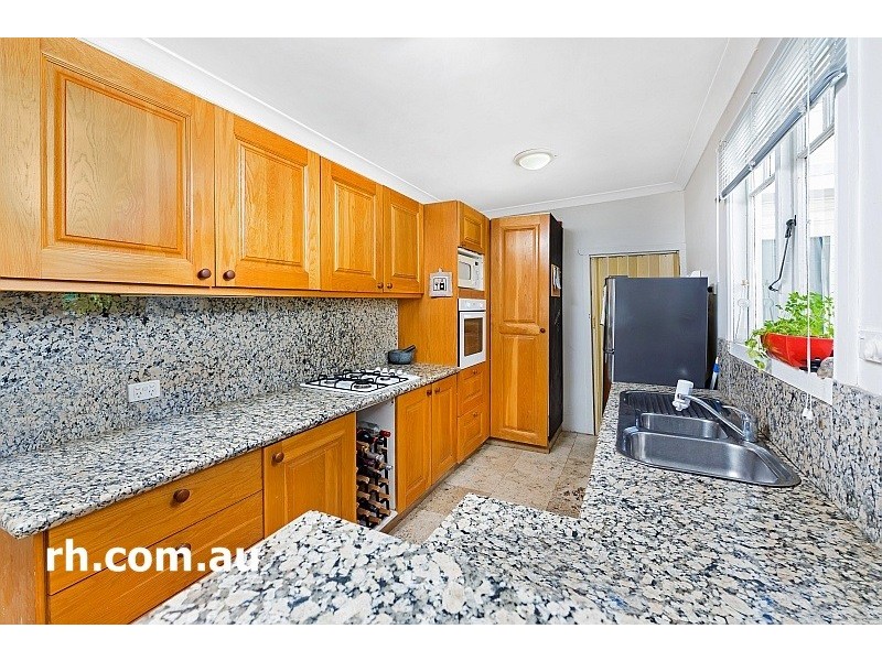 24 Lake Road, Blackwall NSW 2256