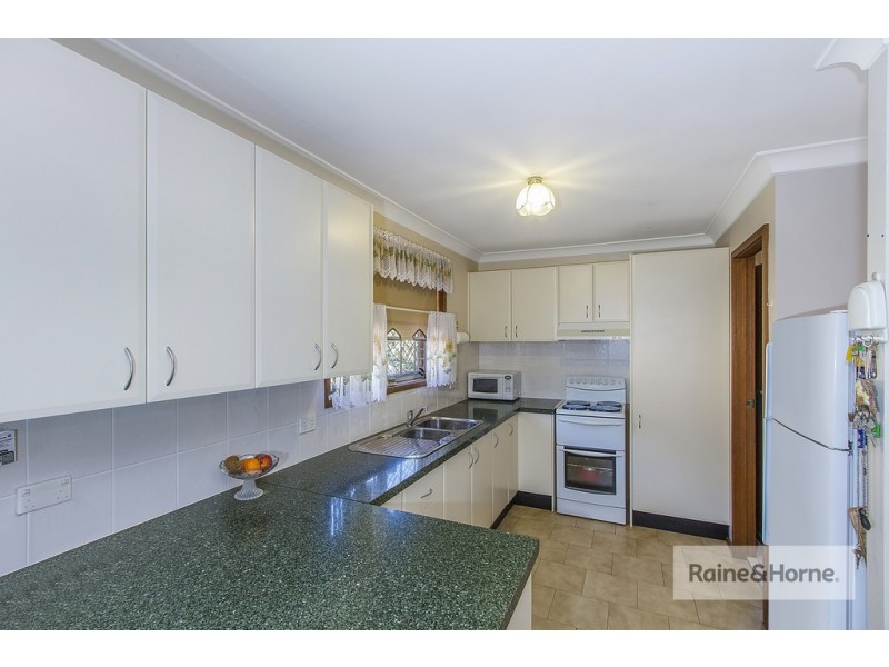 2/31 Bowden Road, Woy Woy NSW 2256