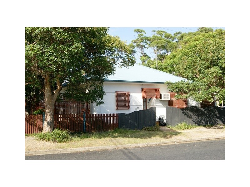 25 Broken Bay Road, Ettalong Beach NSW 2257