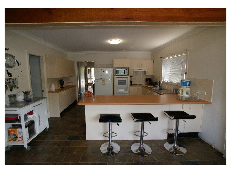 22 Barrenjoey Road, Ettalong Beach NSW 2257
