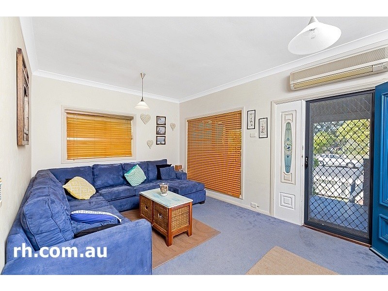 25 Terry Avenue, Woy Woy NSW 2256