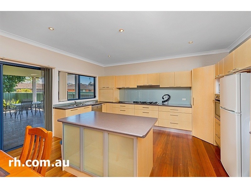 62 Dunban Road, Woy Woy NSW 2256