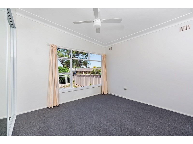 13 Oxford Street, Umina Beach NSW 2257