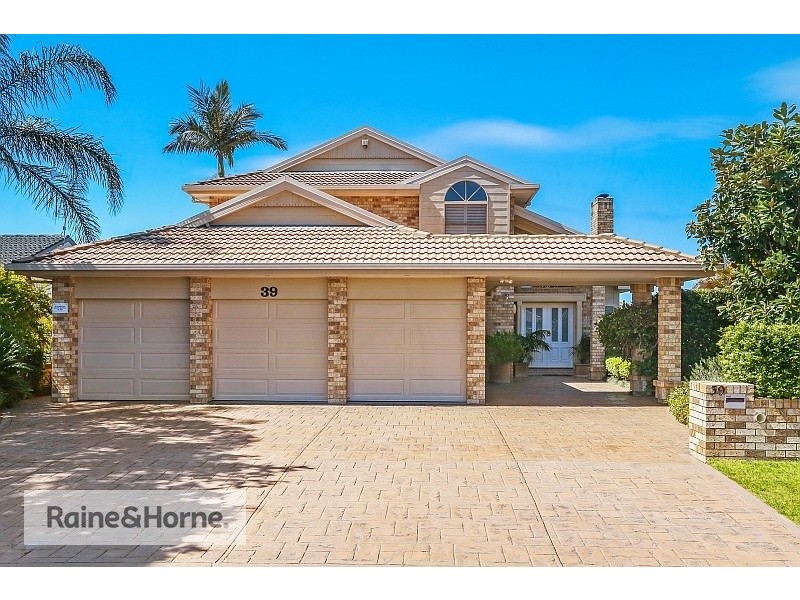 39 Nautilus Crescent, St Huberts Island NSW 2257