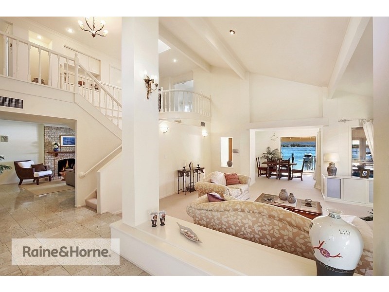 39 Nautilus Crescent, St Huberts Island NSW 2257