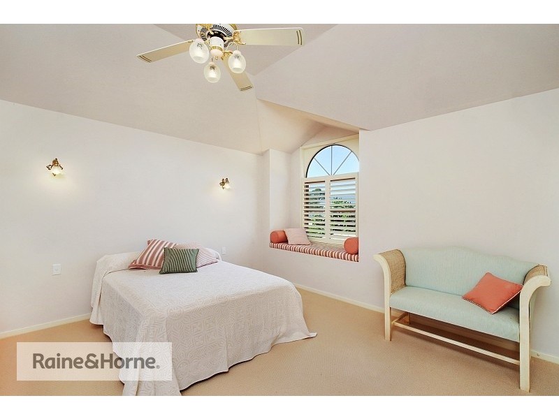 39 Nautilus Crescent, St Huberts Island NSW 2257