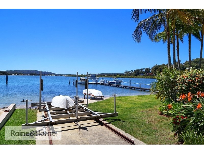 39 Nautilus Crescent, St Huberts Island NSW 2257