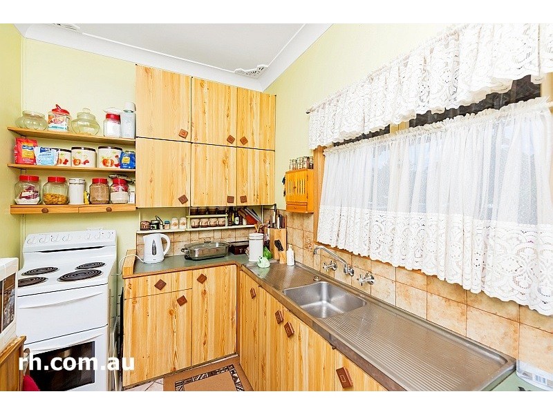 43 Paul Street, Umina Beach NSW 2257
