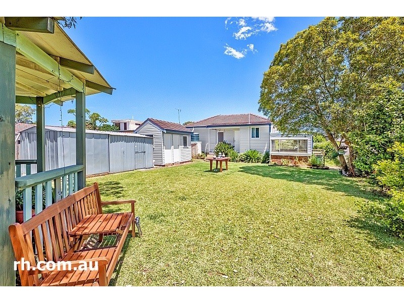 43 Paul Street, Umina Beach NSW 2257