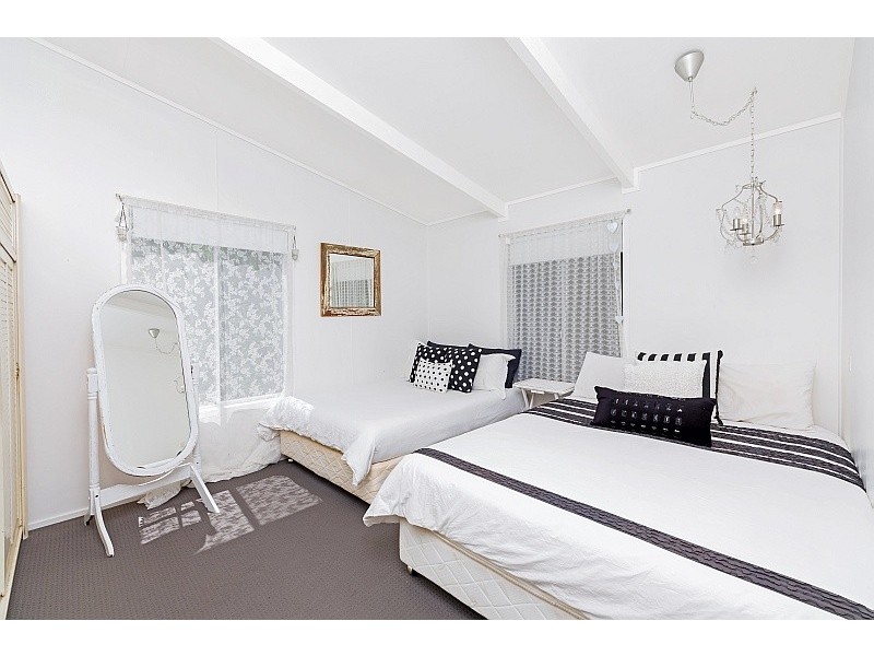 52 Tourmaline Ave, Pearl Beach NSW 2256
