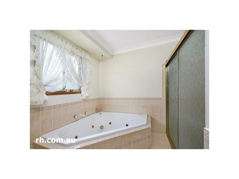 5 Discovery Street, St Huberts Island NSW 2257