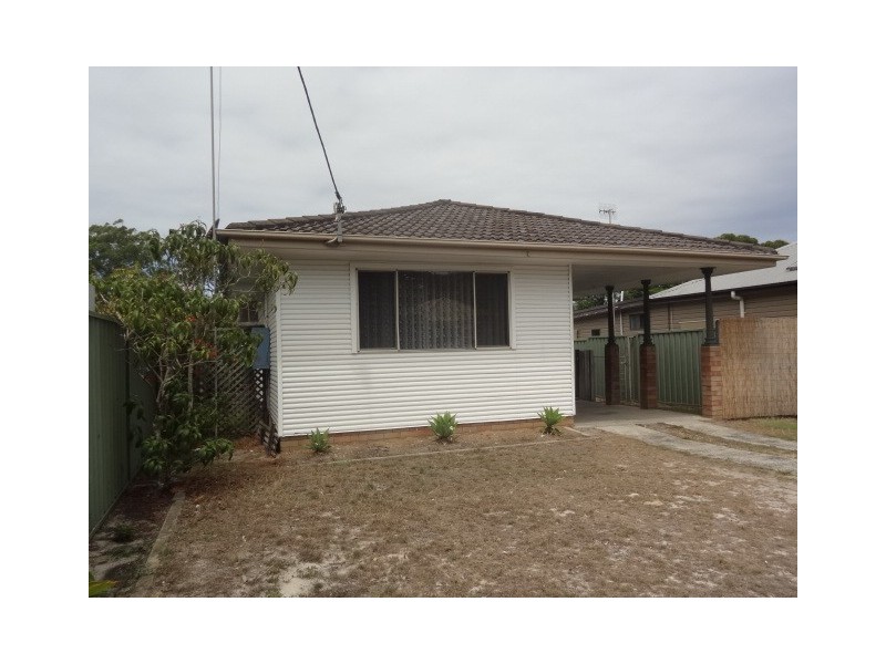 16 Barrenjoey Road, Ettalong Beach NSW 2257