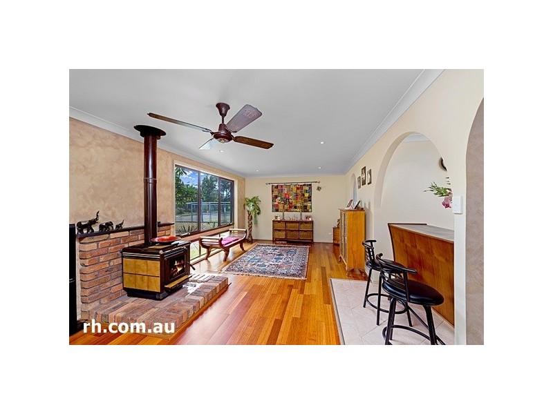 4 Jumbuck Crescent, Woy Woy NSW 2256