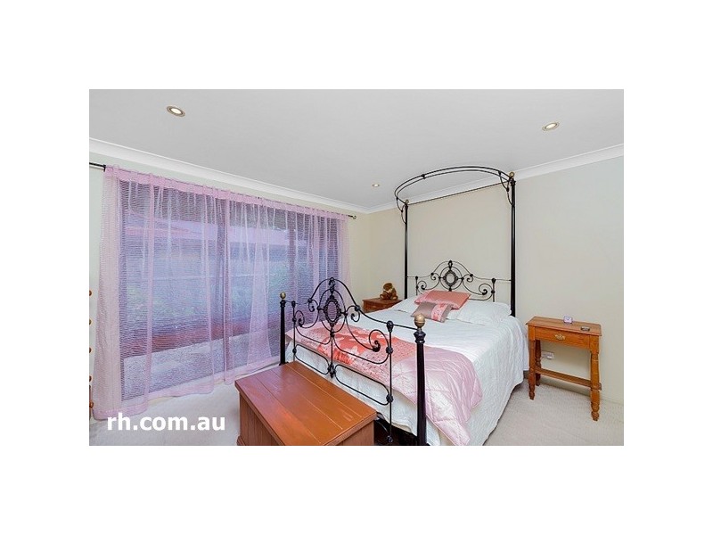 4 Jumbuck Crescent, Woy Woy NSW 2256