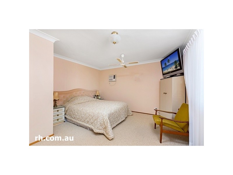 75 Helmsman Boulevard, St Huberts Island NSW 2257