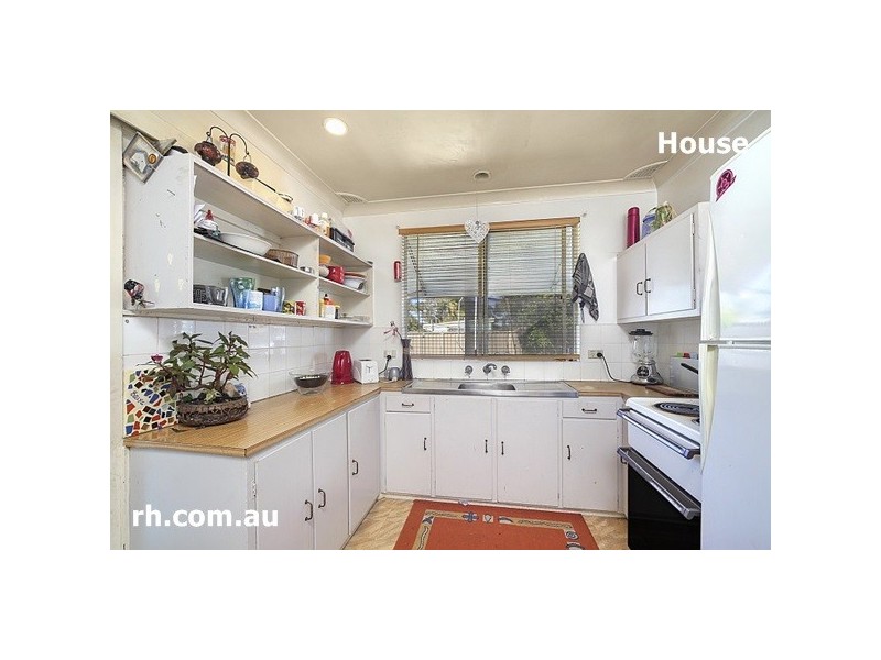 52 Pozieres Avenue, Umina Beach NSW 2257