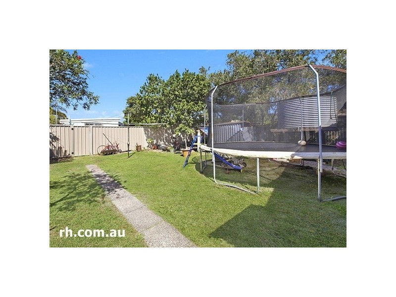 52 Pozieres Avenue, Umina Beach NSW 2257