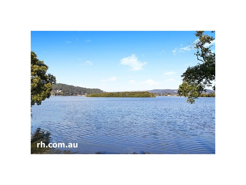 39 Beachfront Parade, St Huberts Island NSW 2257