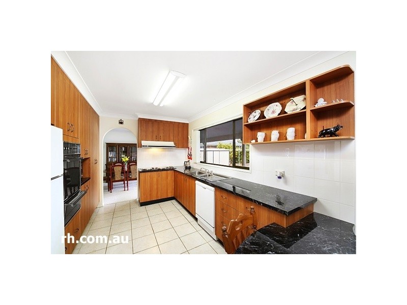 39 Beachfront Parade, St Huberts Island NSW 2257