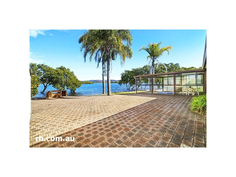 39 Beachfront Parade, St Huberts Island NSW 2257