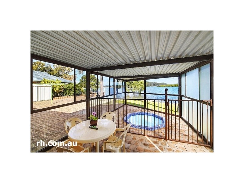 39 Beachfront Parade, St Huberts Island NSW 2257